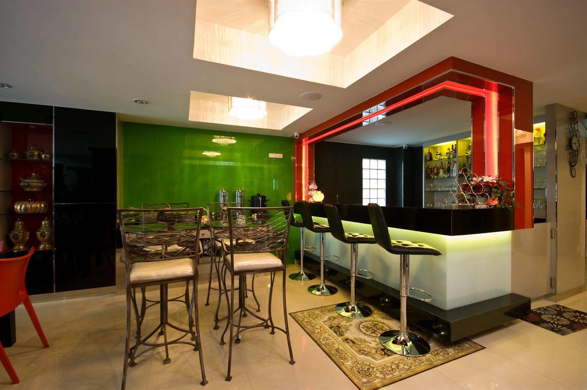 Richly Villa Bangkok Ngoại thất bức ảnh